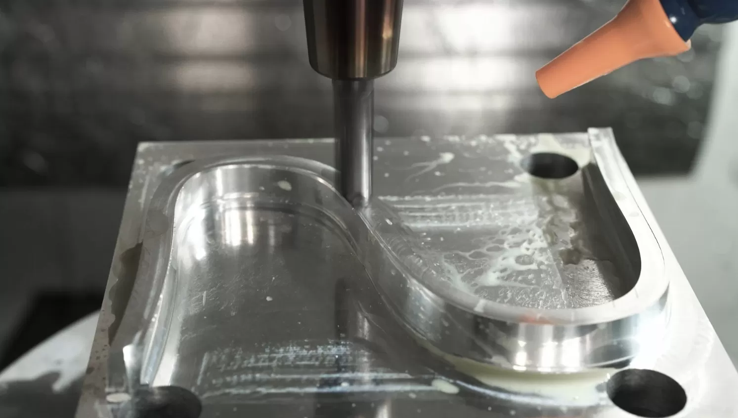 simultaneous 5 axis machining